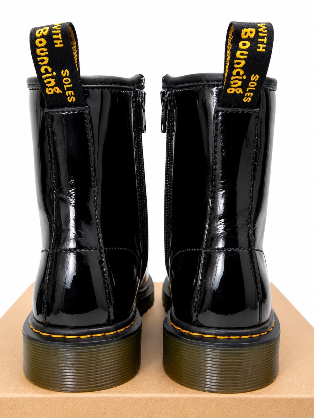 Dr. Martens Black Patent Leather Combat Boots Women’s US 6 - Picture 5 of 9